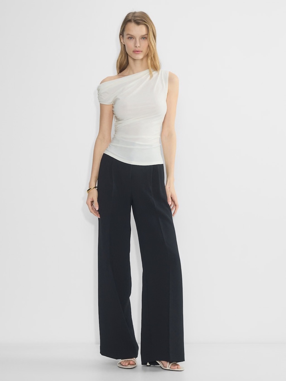 Aritzia The Effortless Pant Wider - Crepette